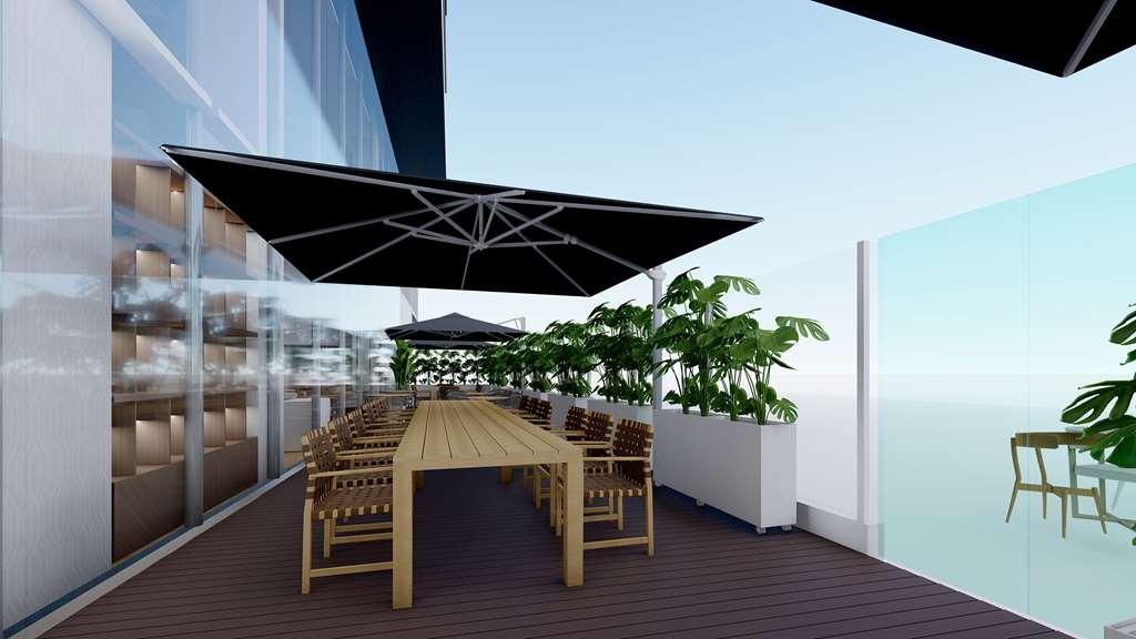 Doubletree By Hilton Trujillo Hotel Restaurant photo