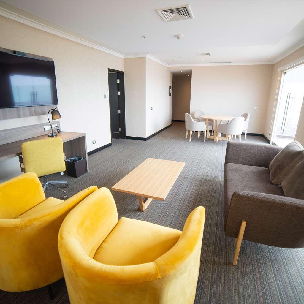 Doubletree By Hilton Trujillo Hotel Room photo