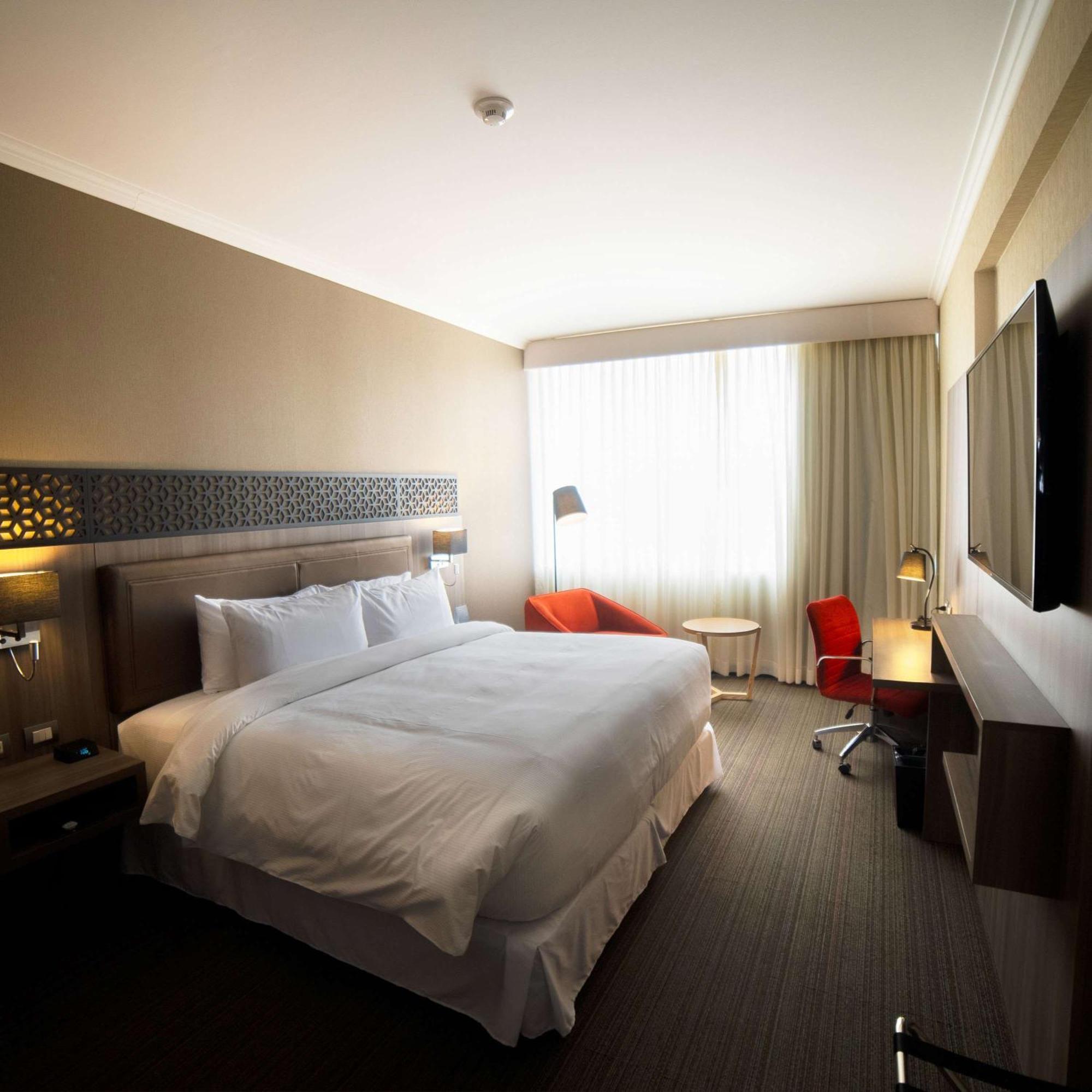 Doubletree By Hilton Trujillo Hotel Exterior photo